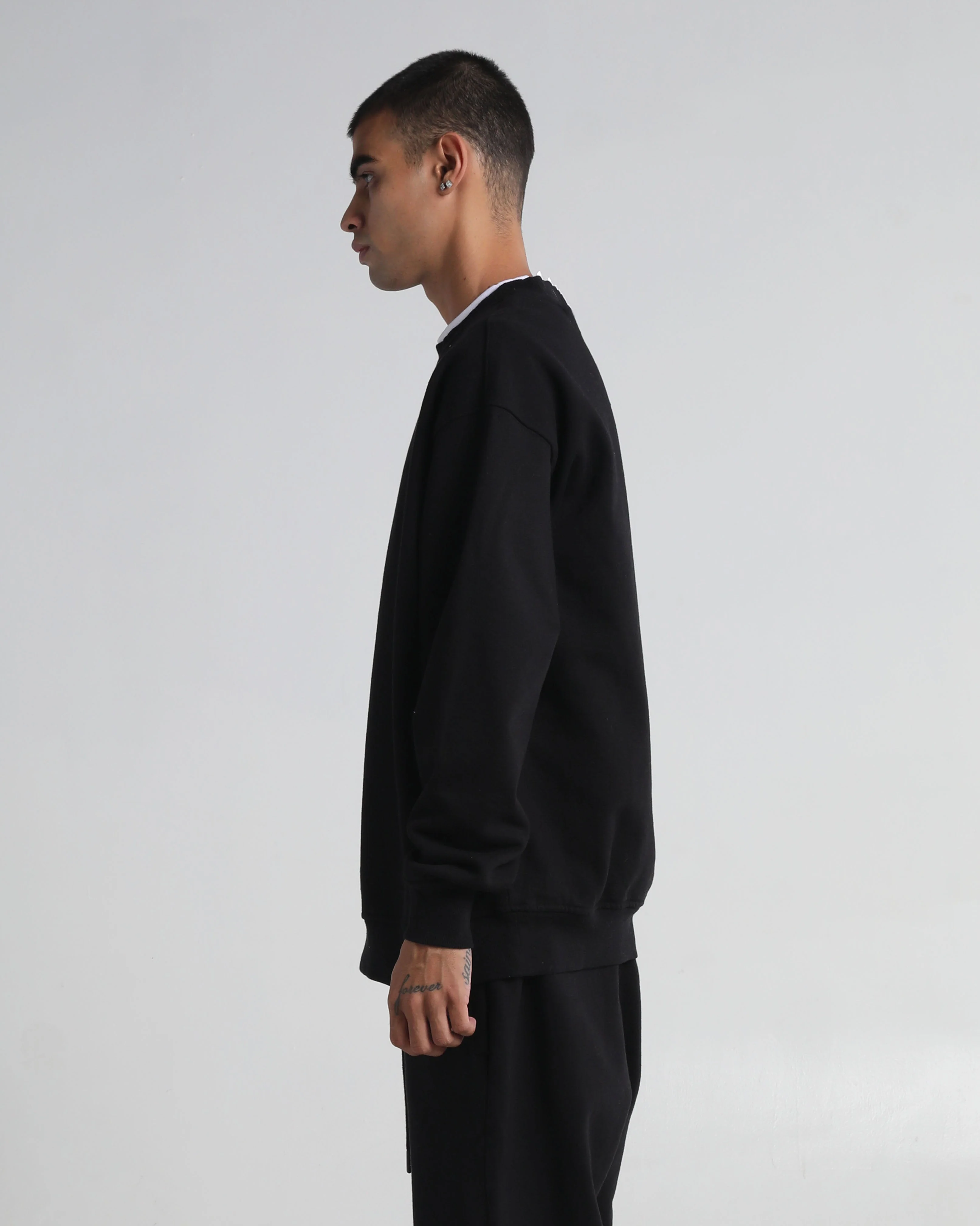 13.5oz Max Heavy Fleece Garment Dye Crewneck - Image 12