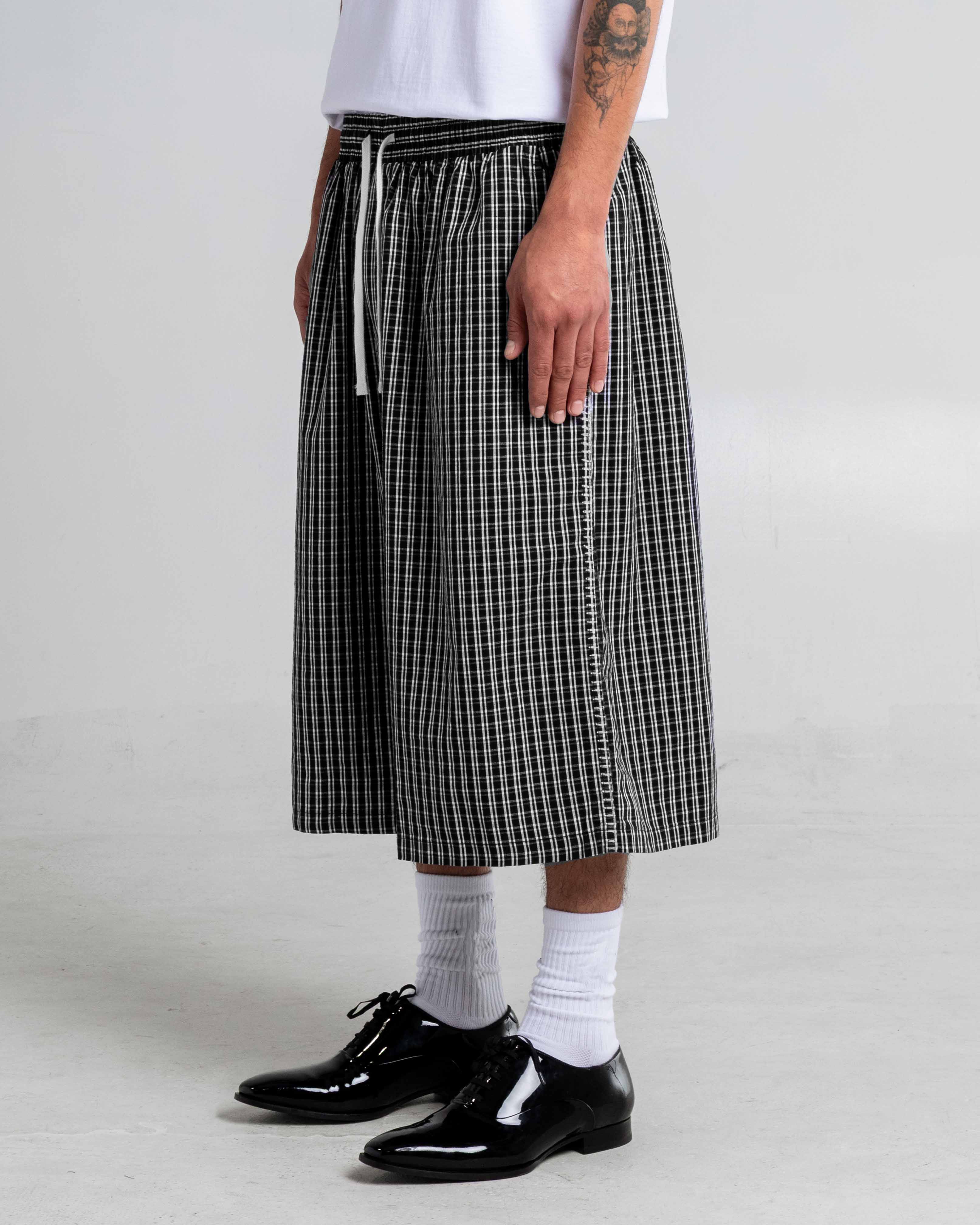 Baggy Plaid Shorts - Image 5